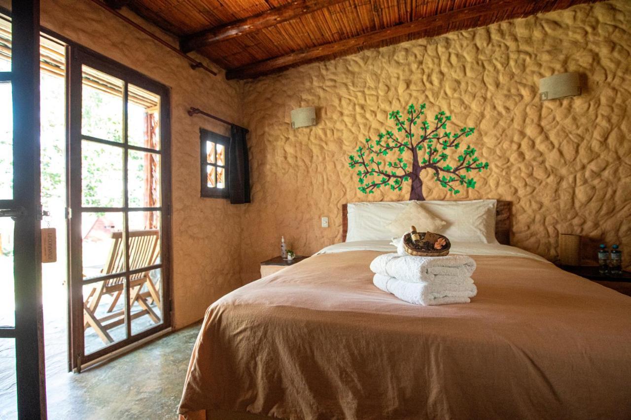 La Confianza Hotel Lunahuana Exterior photo